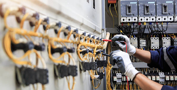 Professional Electrician technician working in Ash Grove, MO